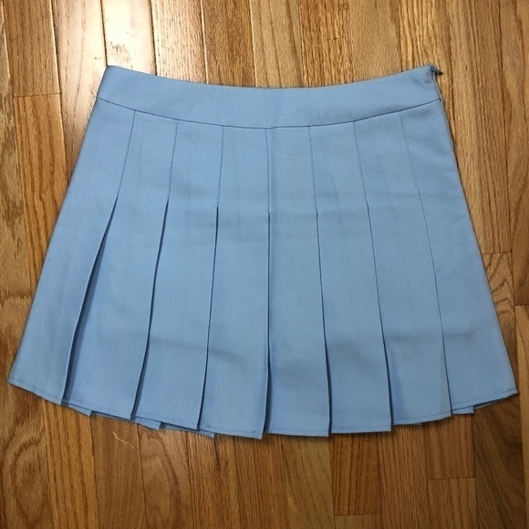 NWOT Cinderella Blue pleated A-Line Skirt with built in shorts - Picture 2 of 7